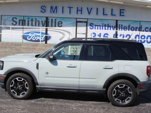 Used 2021 Ford Bronco Sport Outer Banks w/ Outer Banks Package AWD/4WD image 4