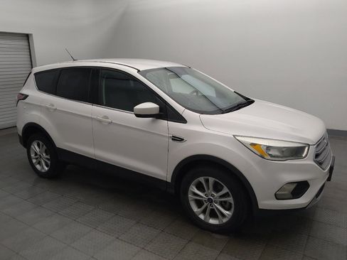 Used 2017 Ford Escape SE FWD image 11