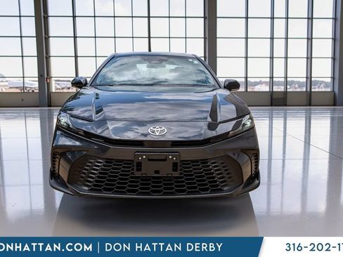 Used 2025 Toyota Camry SE FWD image 29