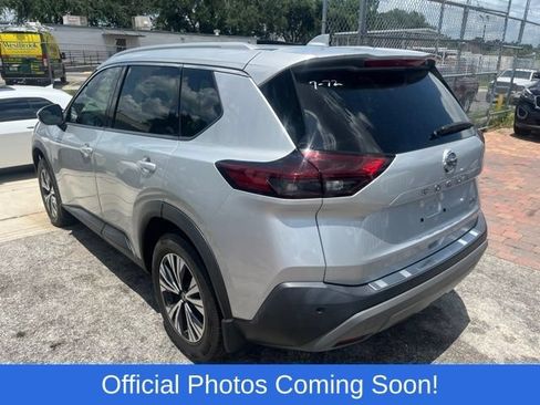 Used 2021 Nissan Rogue SV w/ Premium Package FWD image 3