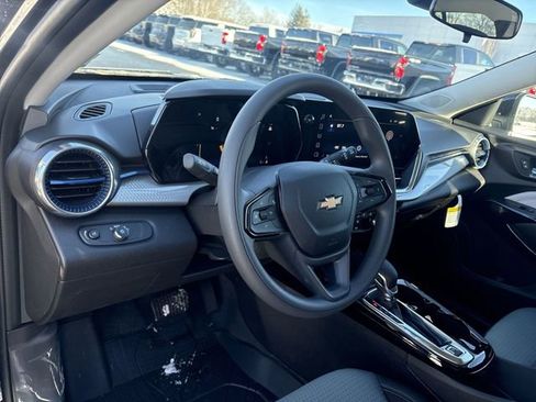 New 2026 Chevrolet Trax LT image 10