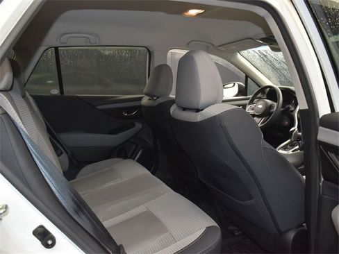 Used 2020 Subaru Outback Premium image 11