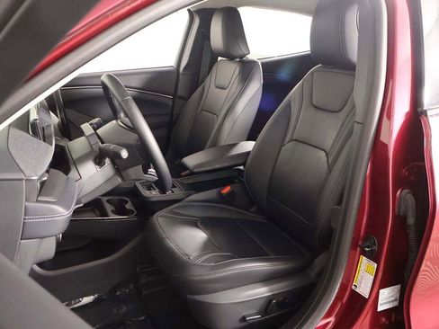 Used 2025 Ford Mustang Mach-E Premium image 31