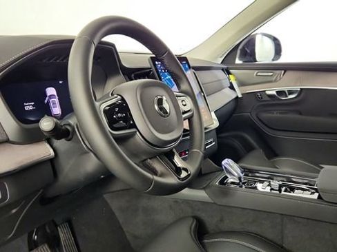 New 2026 Volvo XC90 T8 Ultra w/ Protection Package AWD/4WD image 12