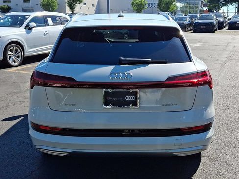Certified 2023 Audi e-tron Premium Plus w/ Premium Plus Package AWD/4WD image 12