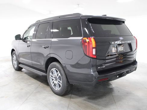 New 2026 Ford Expedition Active image 6