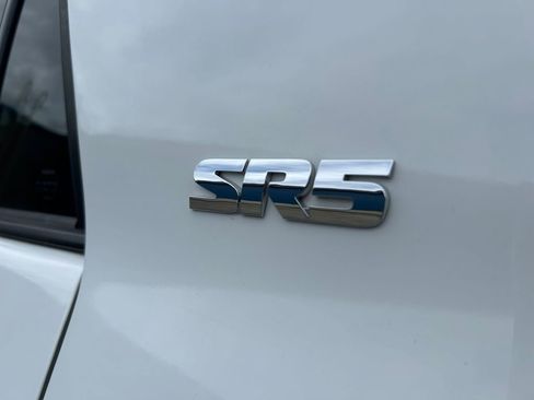Used 2023 Toyota 4Runner SR5 Premium w/ SR5 Premium Package AWD/4WD image 35
