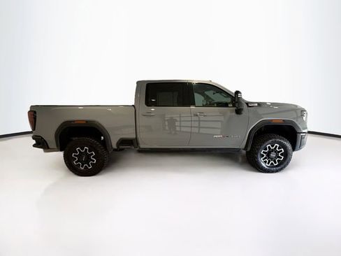 Used 2024 GMC Sierra 2500 AT4X AWD/4WD image 8