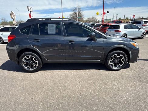 Used 2017 Subaru Crosstrek 2.0i Premium w/ Popular Package #2 AWD/4WD image 8
