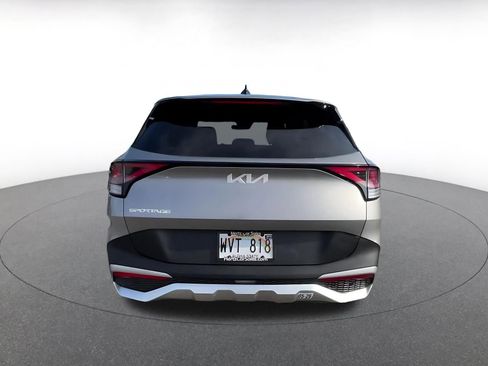 Used 2023 Kia Sportage LX image 12