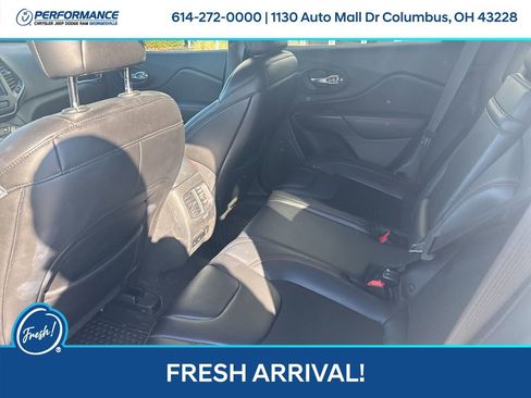 Used 2019 Jeep Cherokee Trailhawk w/ Cold Weather Group image 13
