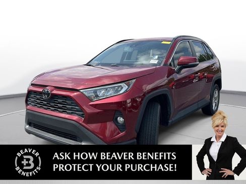 Used 2019 Toyota RAV4 XLE FWD image 1