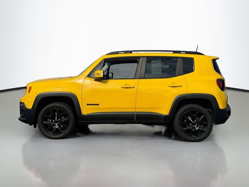 Used 2018 Jeep Renegade Altitude AWD/4WD image 4