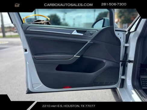 Used 2019 Volkswagen GTI SE FWD image 19