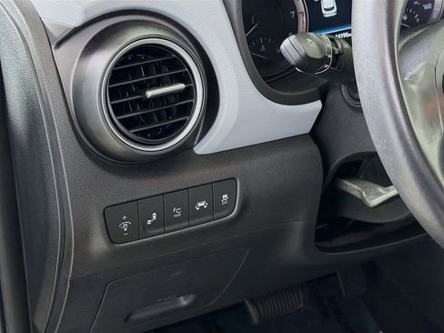 Used 2020 Hyundai Kona Ultimate image 12