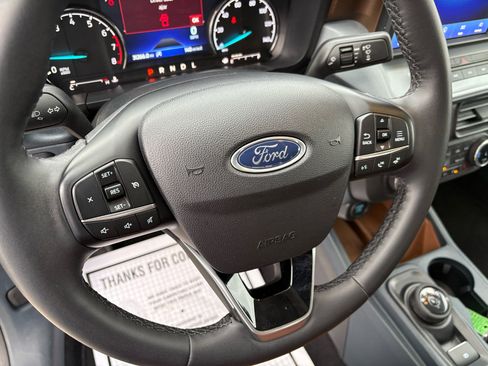 Used 2023 Ford Maverick Lariat w/ Lariat Luxury Package image 19