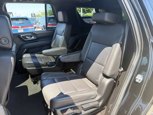 Used 2023 Chevrolet Tahoe Z71 w/ Z71 Off-Road Package AWD/4WD image 23