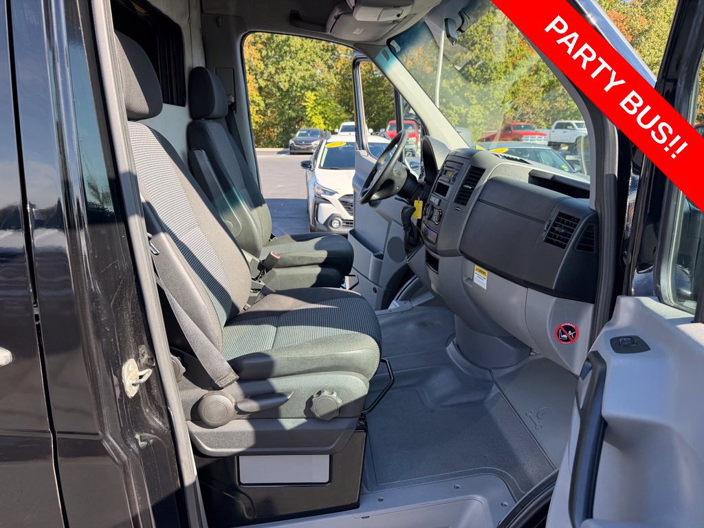 Used 2011 Mercedes-Benz Sprinter 2500 image 37