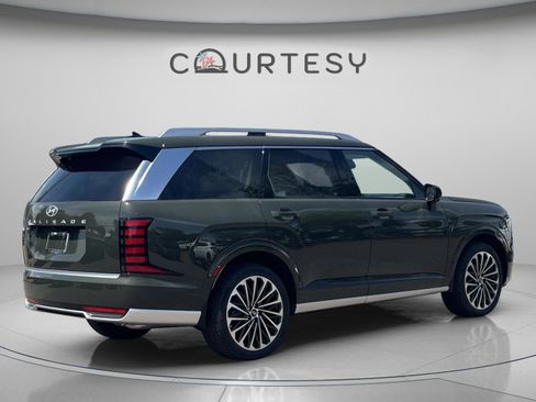 New 2026 Hyundai Palisade Calligraphy FWD image 5