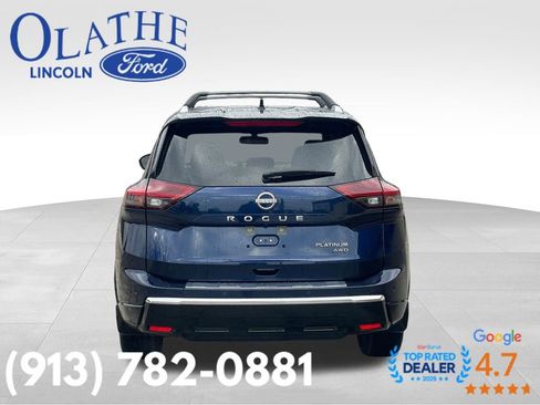 Used 2025 Nissan Rogue Platinum image 4