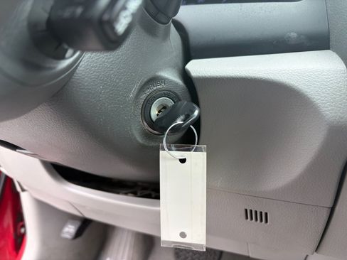 Used 2010 Toyota Camry FWD image 20