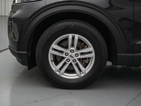 Certified 2024 Ford Explorer XLT AWD/4WD image 10