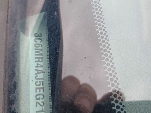 Used 2014 RAM 2500 Tradesman w/ Chrome Appearance Group image 2