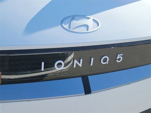 New 2026 Hyundai Ioniq 5 SE image 23