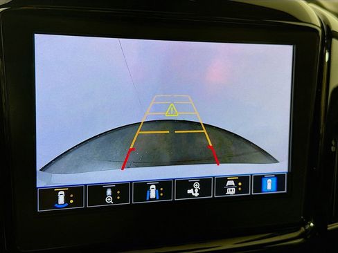 Used 2022 Chevrolet Traverse High Country image 16