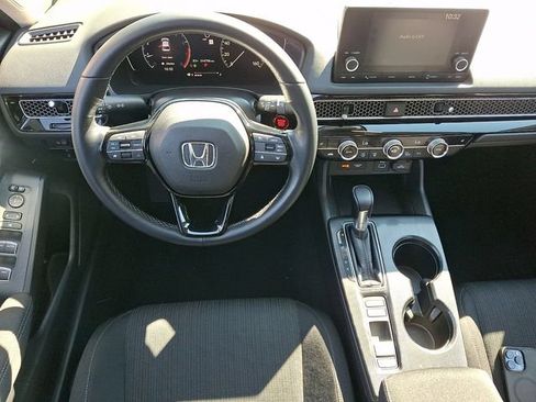 Used 2022 Honda Civic EX image 11