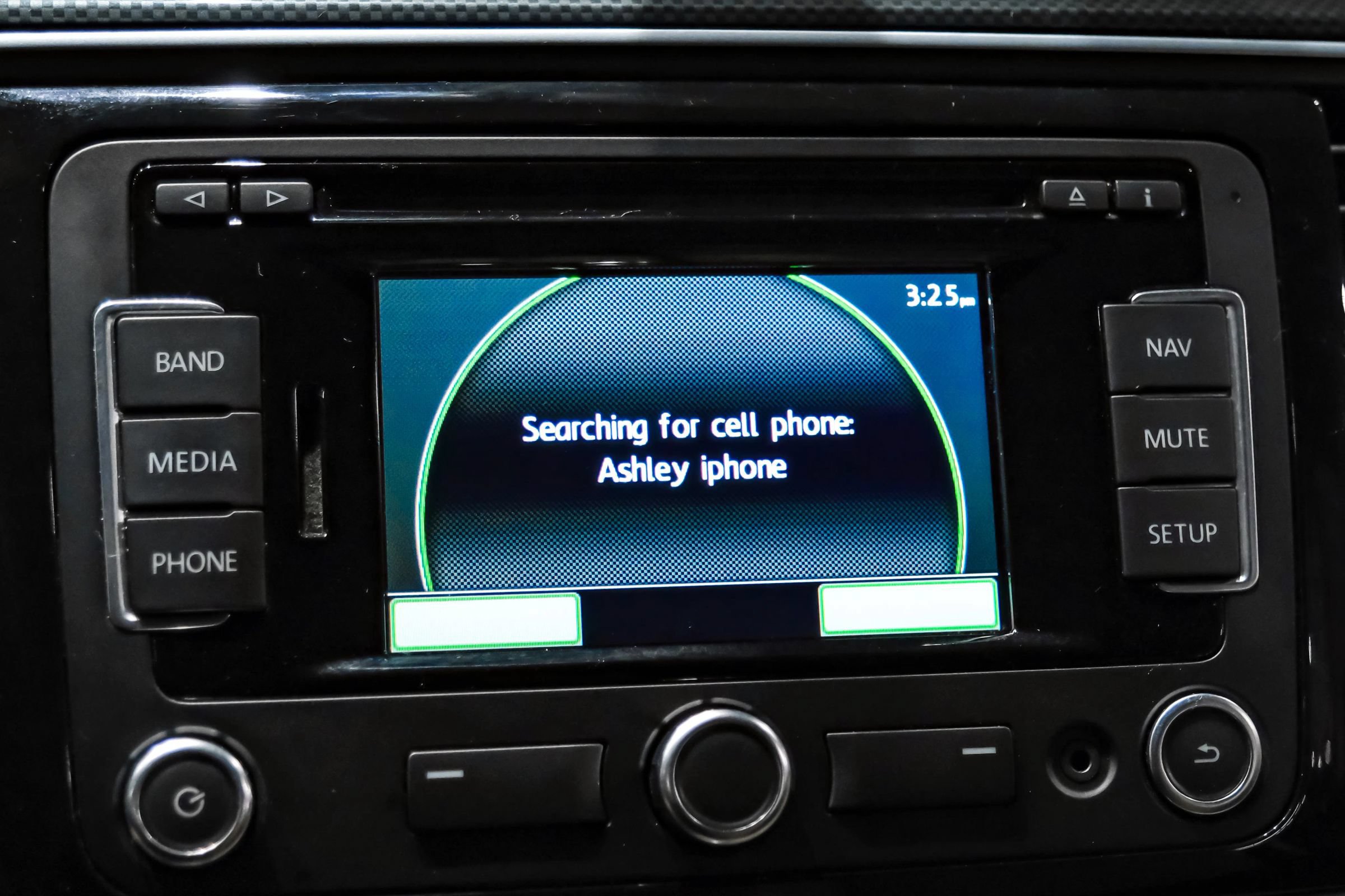 Used 2013 Volkswagen Beetle 2.0T FWD image 31