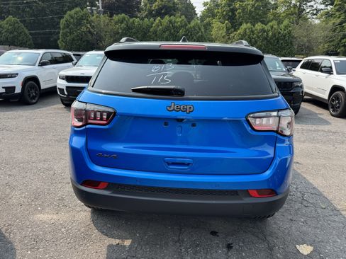 New 2025 Jeep Compass Limited w/ Sun & Sound Group image 5