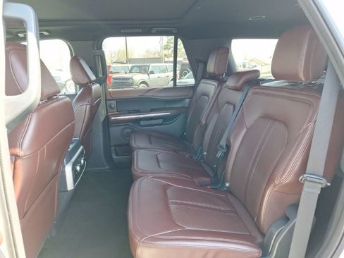 Used 2024 Ford Expedition Limited AWD/4WD image 22