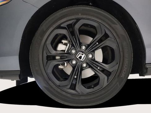 Used 2025 Honda Accord SE image 8