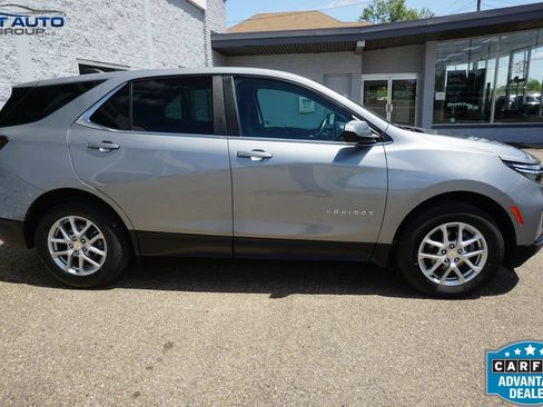 Used 2024 Chevrolet Equinox LT w/ LPO, Floor Liner Package AWD/4WD image 6