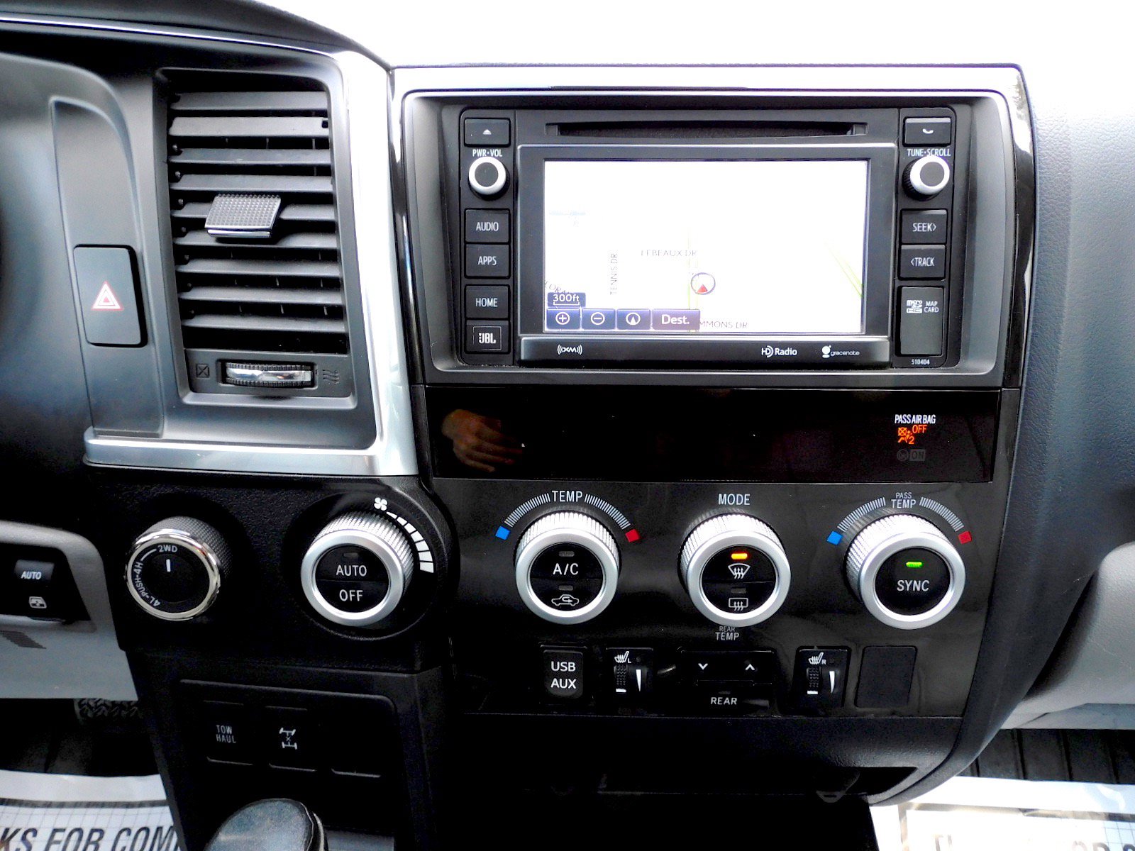 Used 2019 Toyota Sequoia Limited w/ Safety & Convenience Package AWD/4WD image 11
