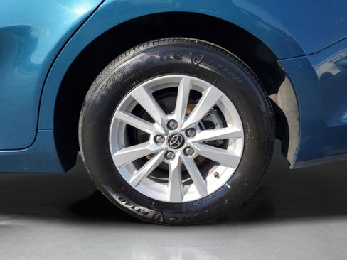 Used 2025 Toyota Camry LE image 8