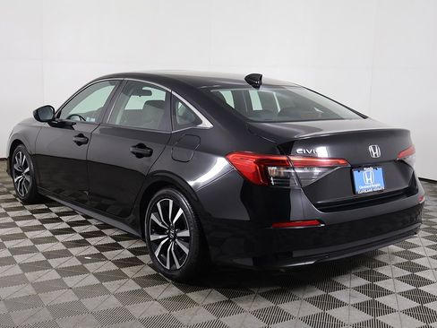 Used 2023 Honda Civic EX image 9