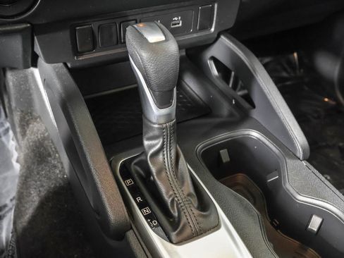 Used 2022 Nissan Frontier S w/ Technology Package image 32