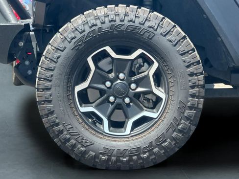 Used 2021 Jeep Gladiator Rubicon AWD/4WD image 30