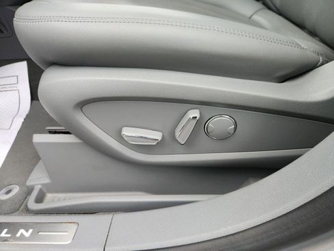 Used 2022 Lincoln Nautilus Reserve image 35