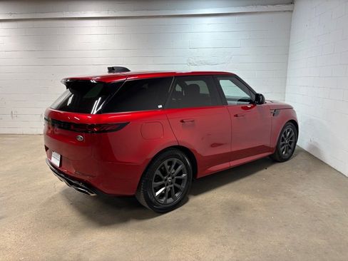 Used 2023 Land Rover Range Rover Sport SE Dynamic image 6