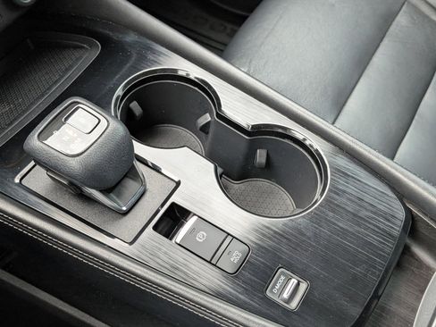 Used 2021 Nissan Rogue SL w/ Premium Package image 19