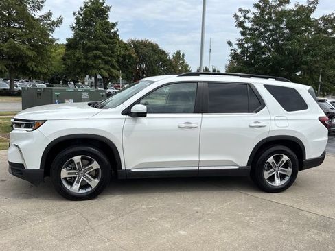 Used 2025 Honda Pilot EX-L image 9