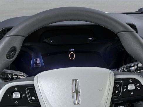 New 2026 Lincoln Aviator AWD image 13