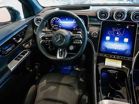 Used 2025 Mercedes-Benz GLC 43 AMG 4MATIC image 15