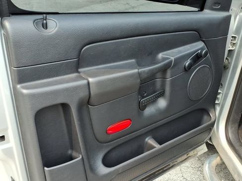Used 2003 Dodge Ram 1500 Truck SLT RWD image 13