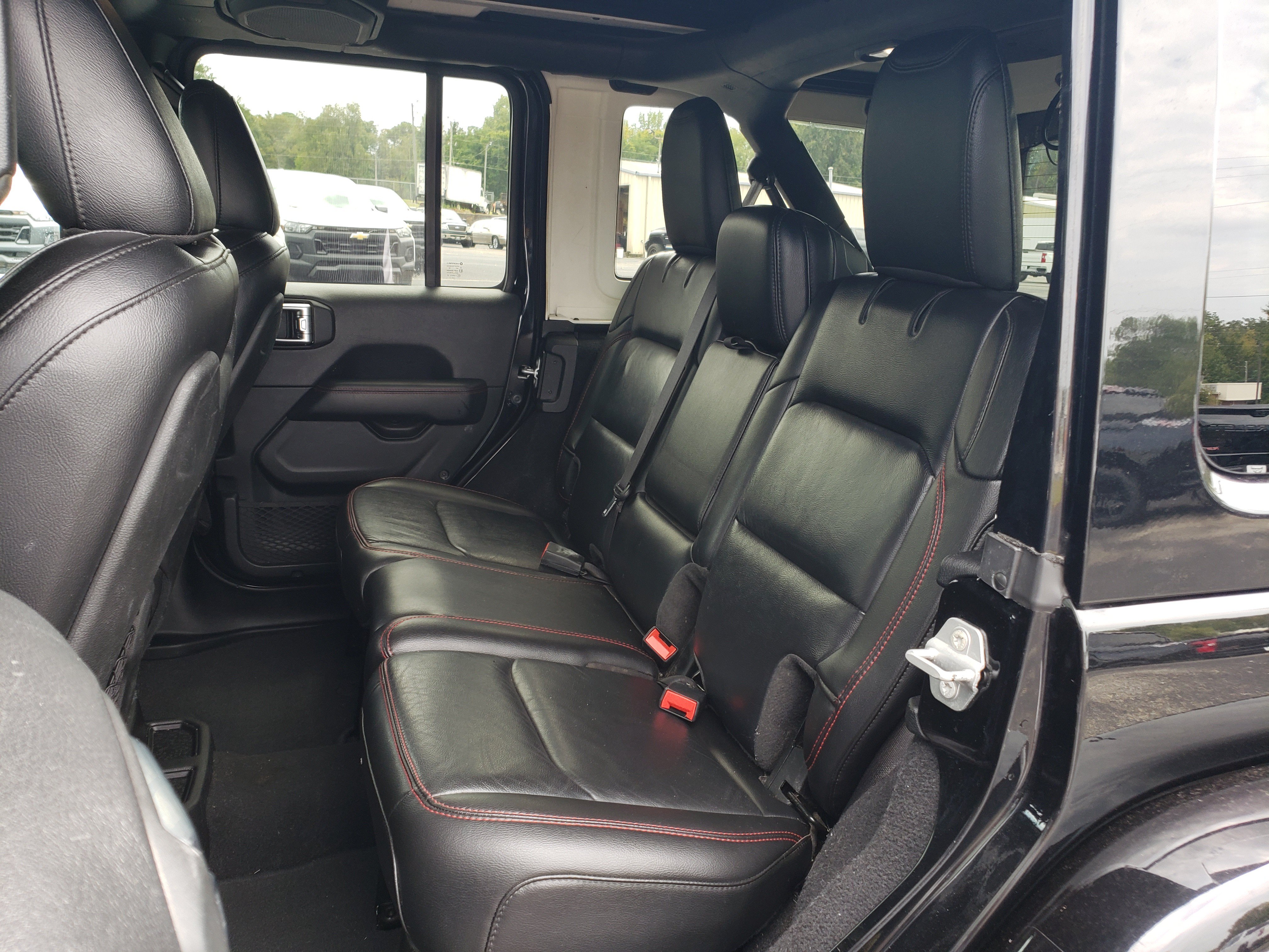 Used 2020 Jeep Wrangler Unlimited Rubicon AWD/4WD image 27