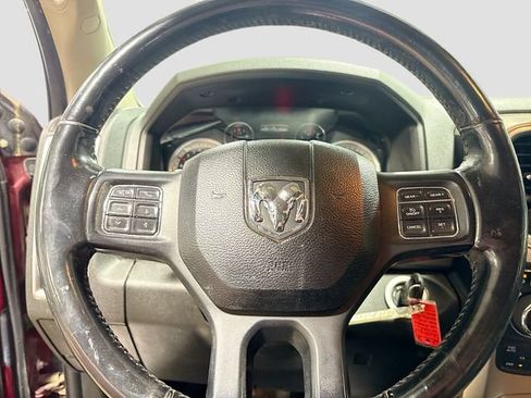 Used 2019 RAM 1500 Big Horn AWD/4WD image 11