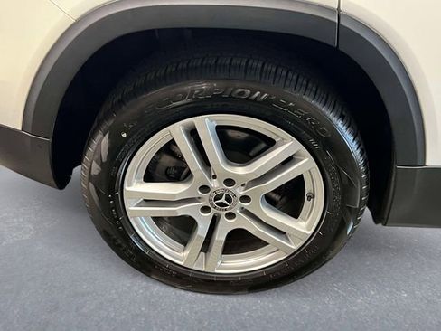 Certified 2022 Mercedes-Benz GLB 250 4MATIC image 7